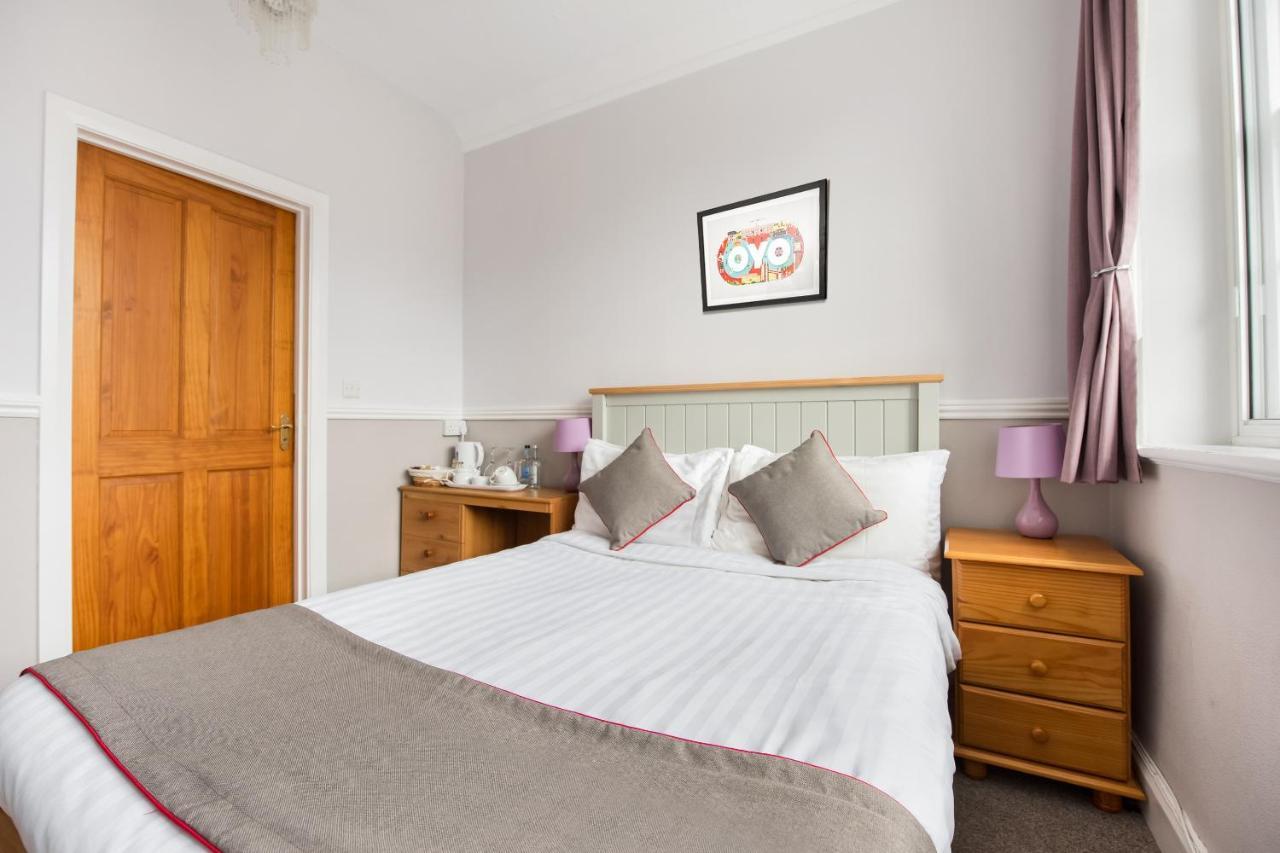 Oyo Timothy'S Hotel United Kingdom Buitenkant foto