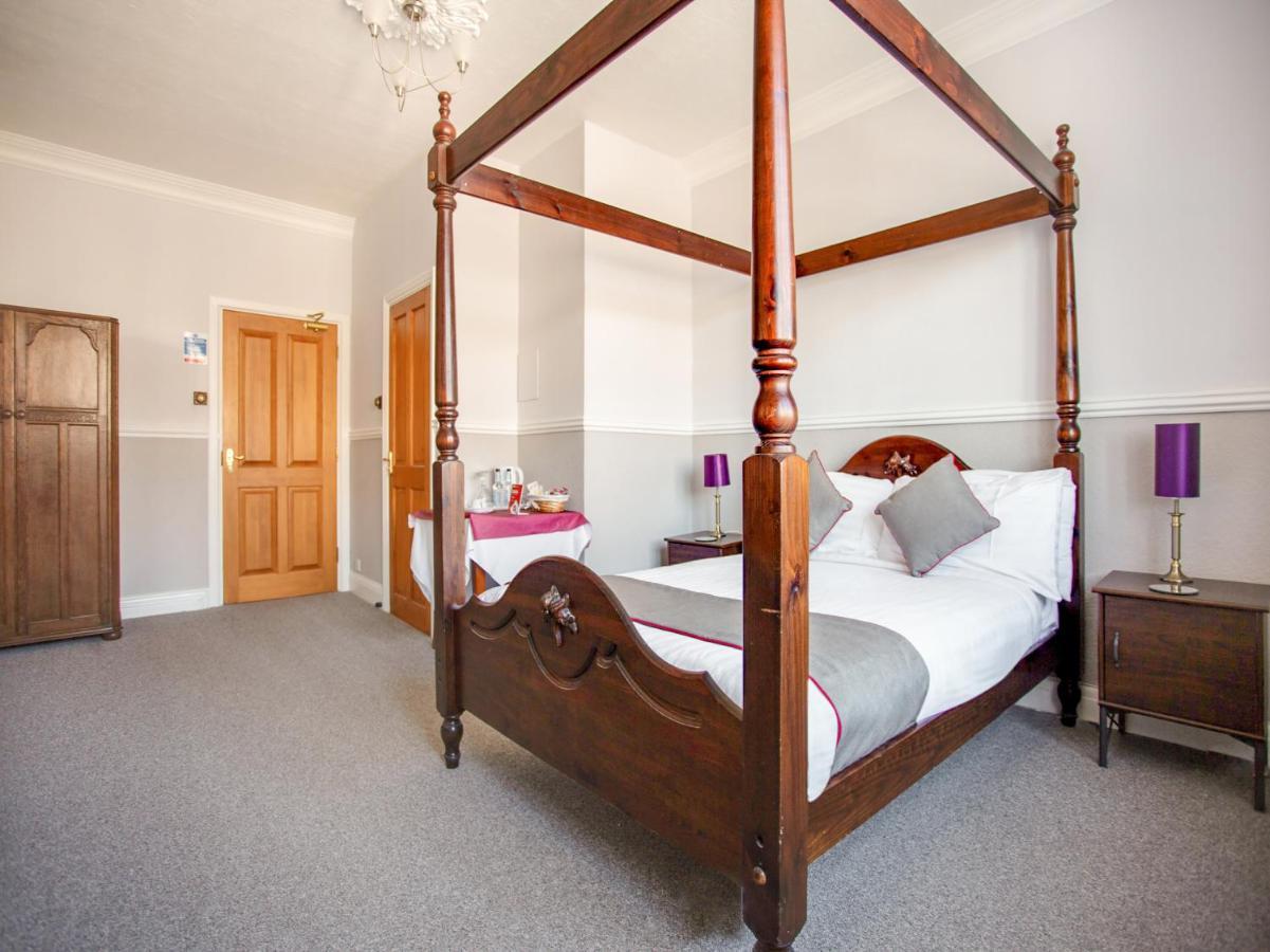 Oyo Timothy'S Hotel United Kingdom Buitenkant foto