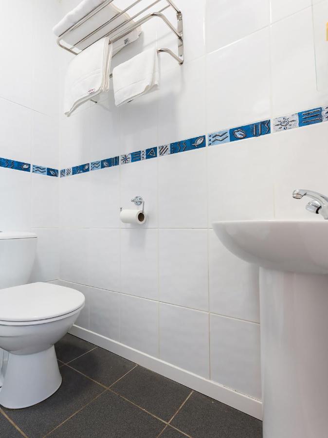 Oyo Timothy'S Hotel United Kingdom Buitenkant foto